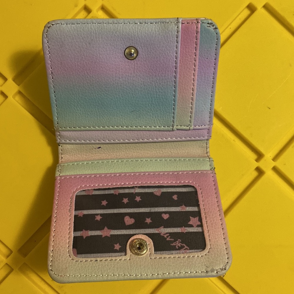Wallet - Picture 3 of 3